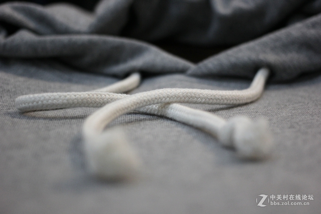 冷光色，高感大光圈下的试镜。