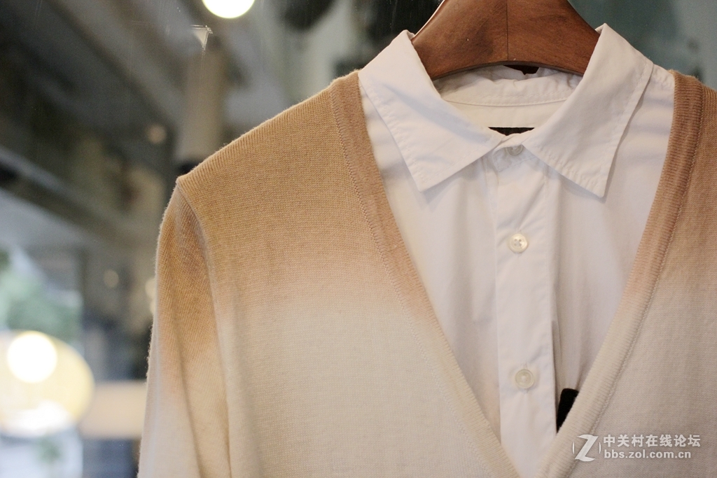 冷光色，高感大光圈下的试镜。