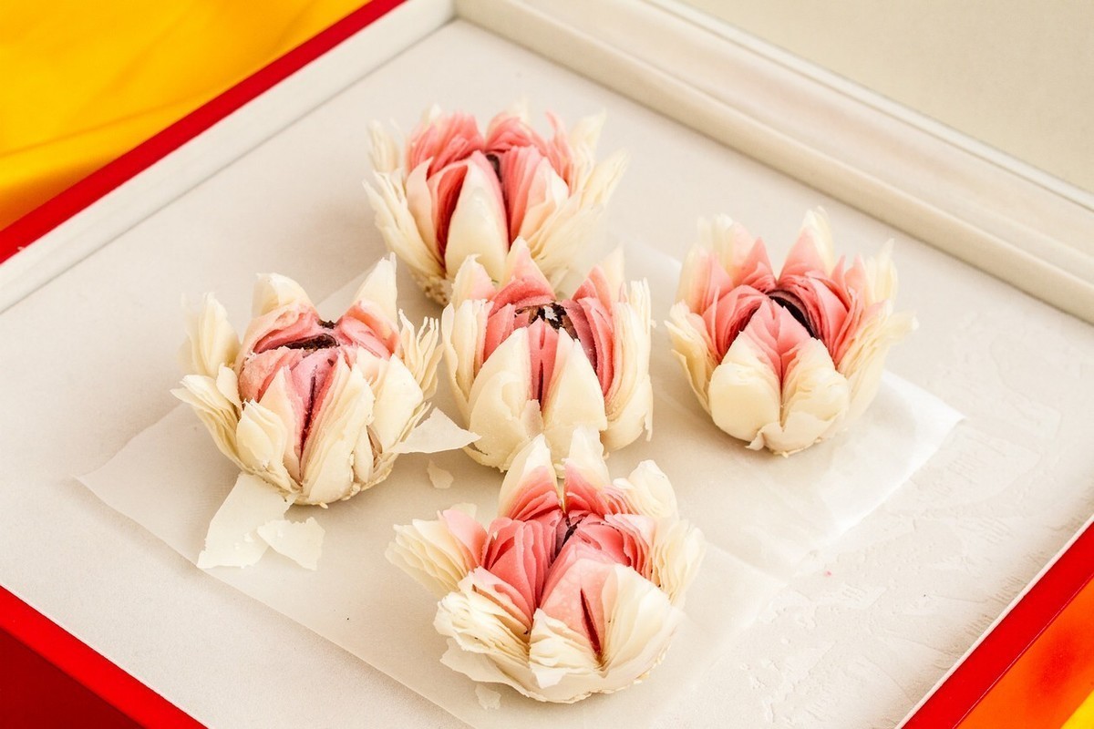 永诺50  1.4    拍面点   （室内自然光）