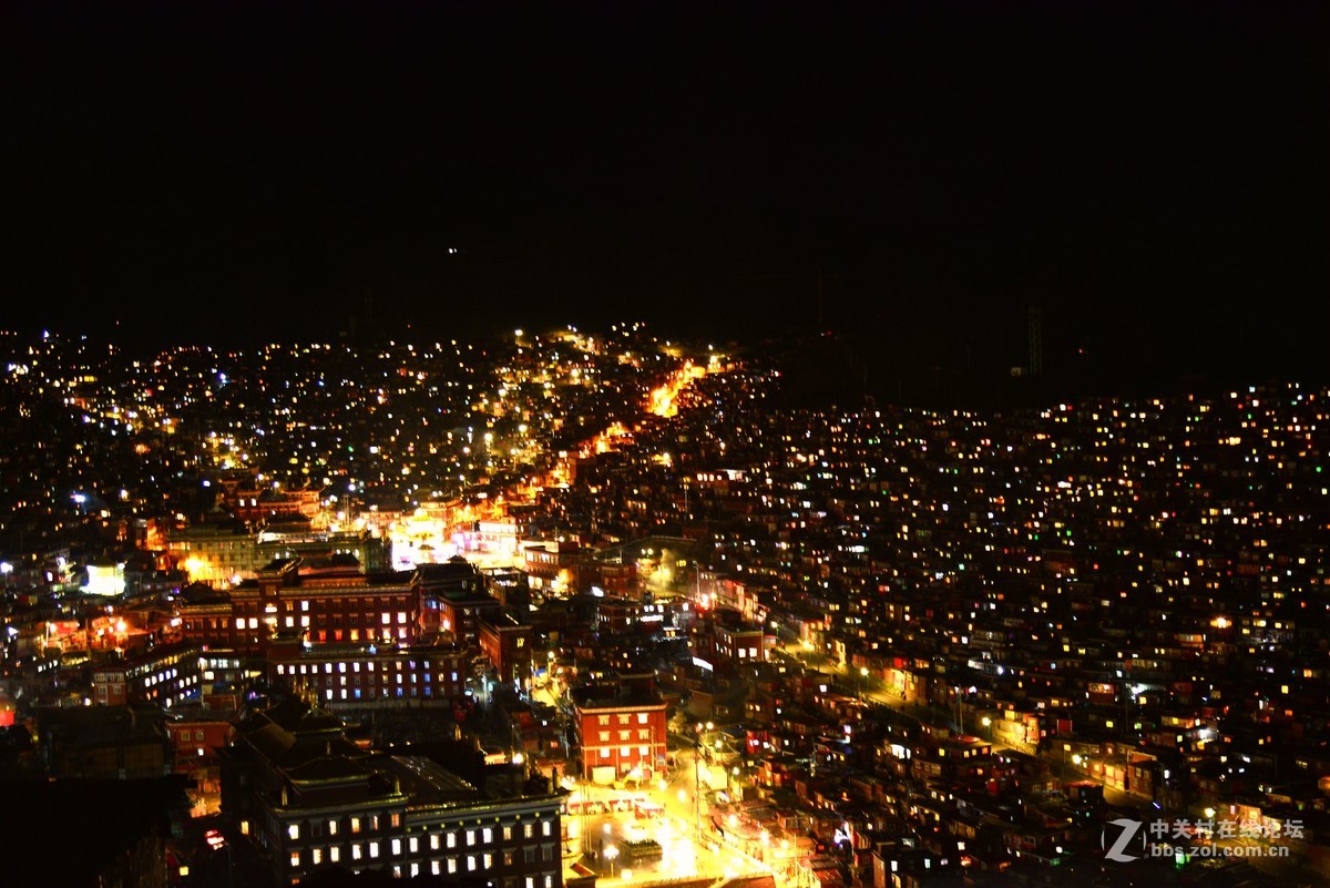 色达---佛明学院夜景