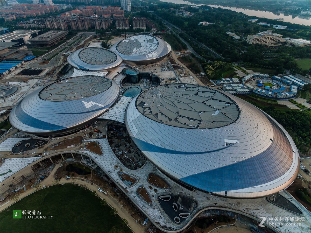 在建的江苏大剧院