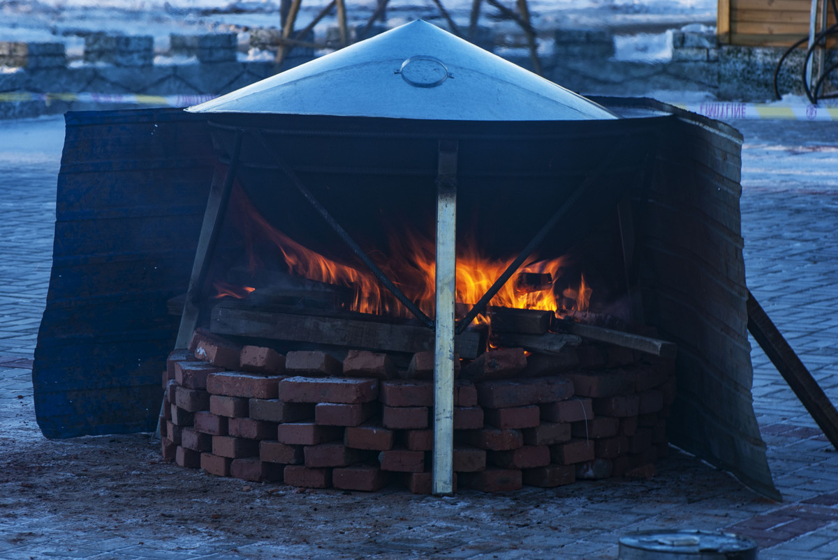 梅里斯冬捕节之风景