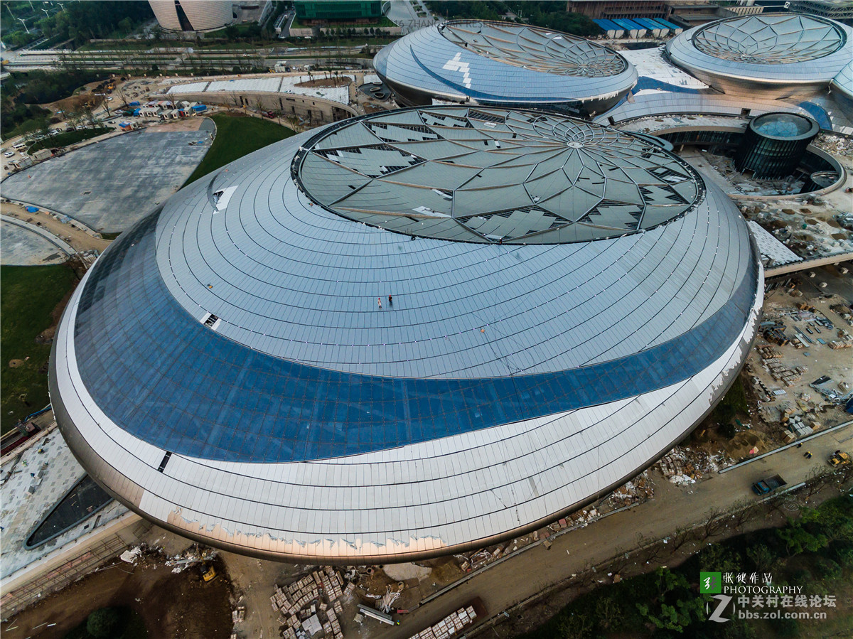 在建的江苏大剧院