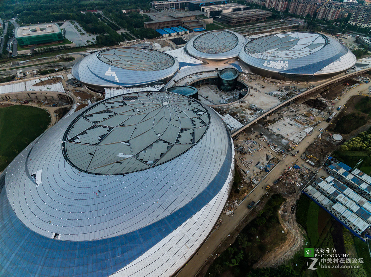 在建的江苏大剧院