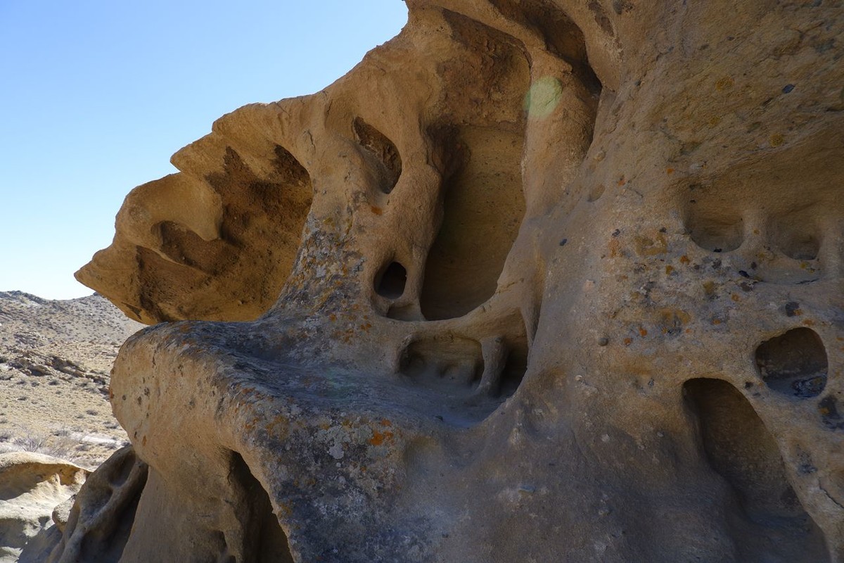 贺兰山里有个神奇的地方——石柱子客栈（上）