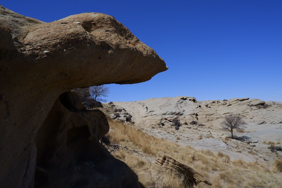 贺兰山里有个神奇的地方——石柱子客栈（上）