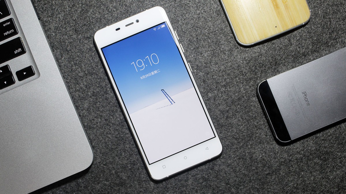 外表单纯内存纯净的 IUNI N1 深度使用感受