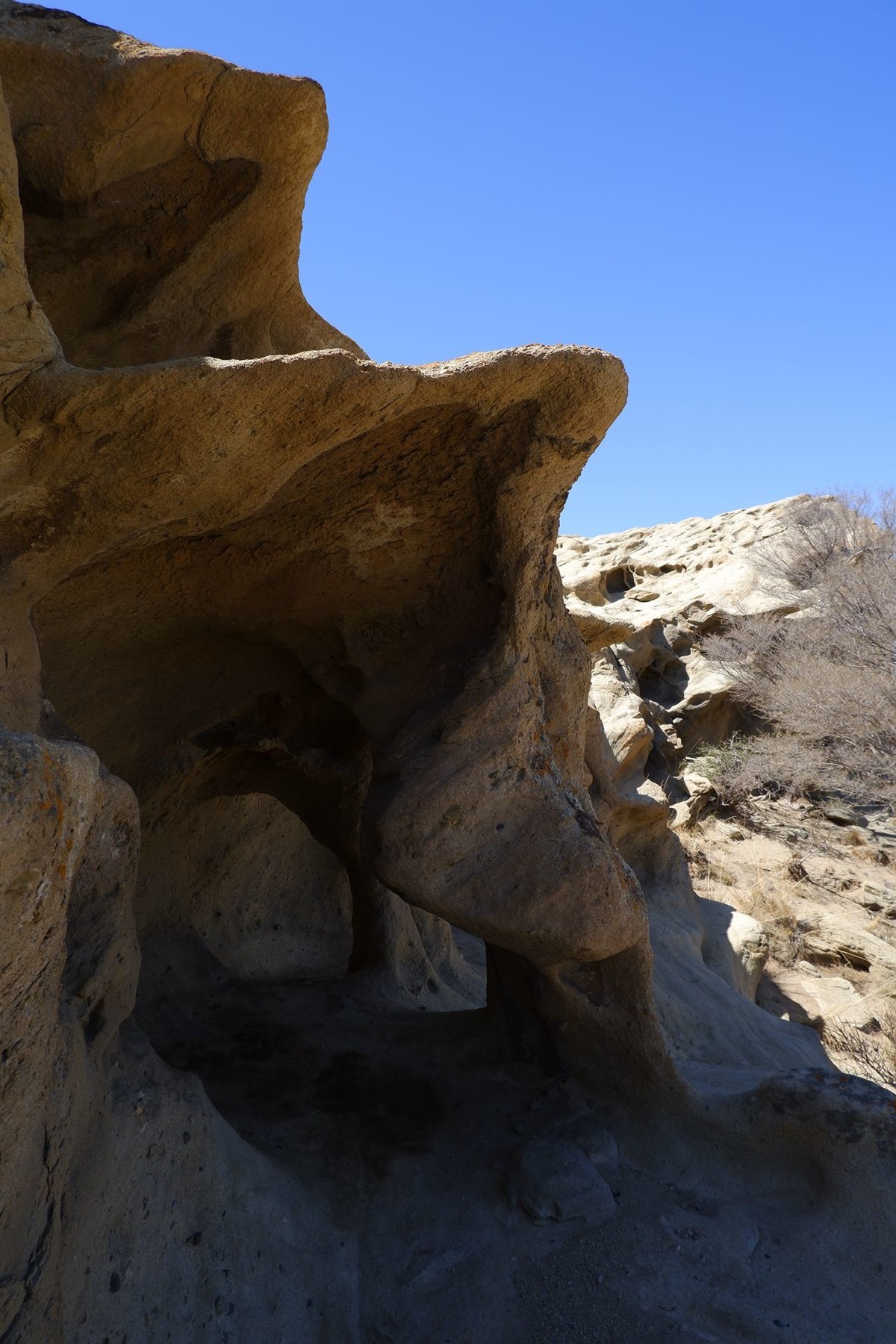 贺兰山里有个神奇的地方——石柱子客栈（上）