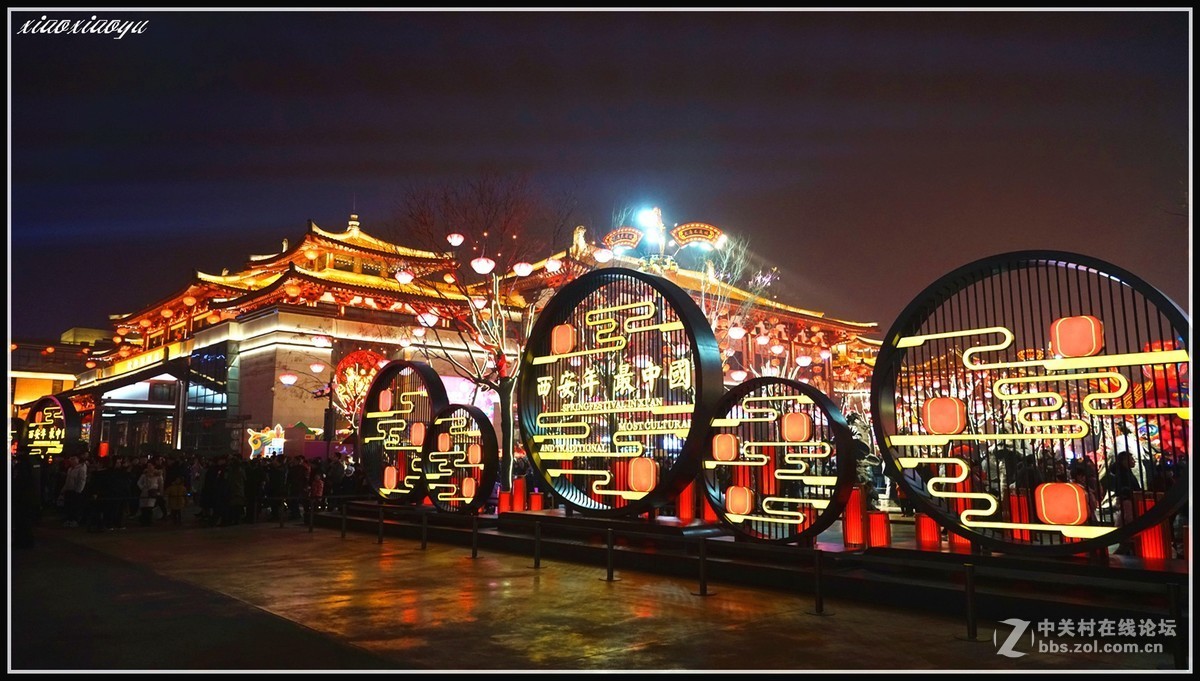 西安   大雁塔激光表演