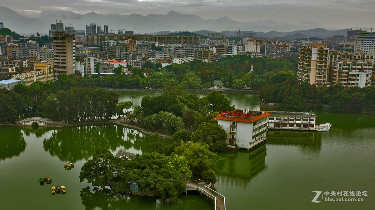 广东侨乡台山人工湖