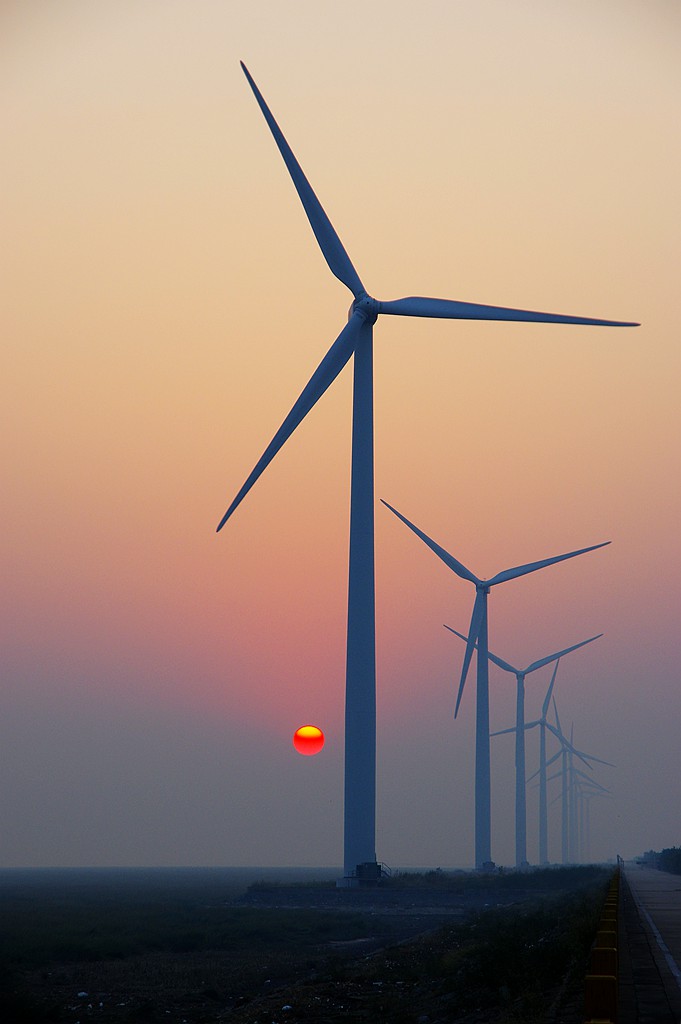 黄海之滨－红日印风车