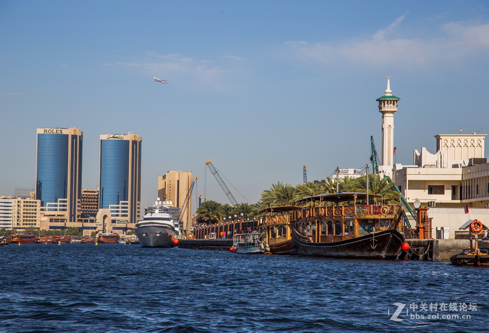 迪拜“水上的士”