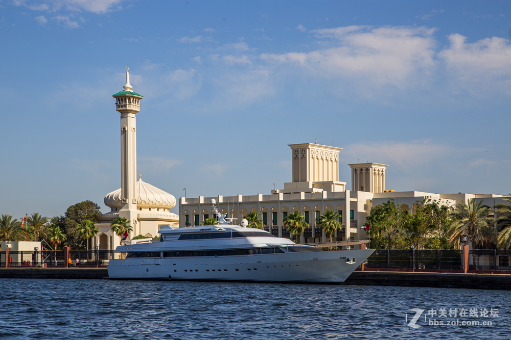 迪拜“水上的士”