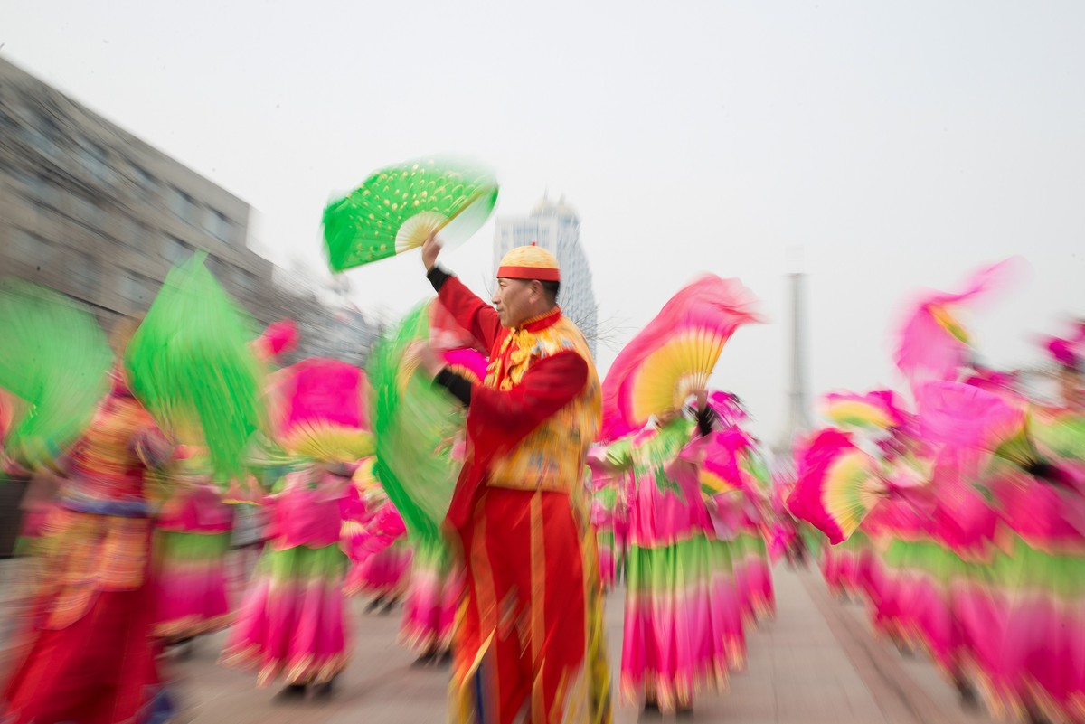 正月十五闹元宵，东北大秧歌扭起来！