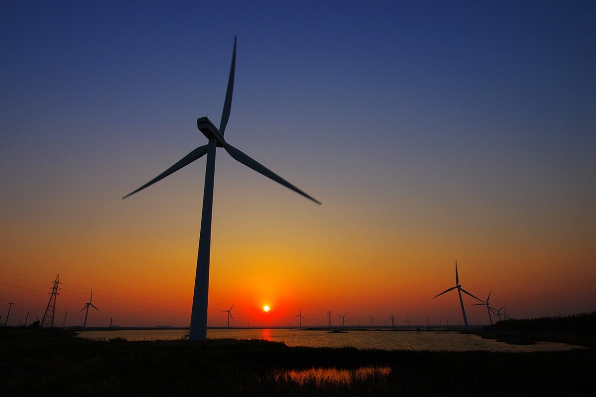 黄海之滨－红日印风车