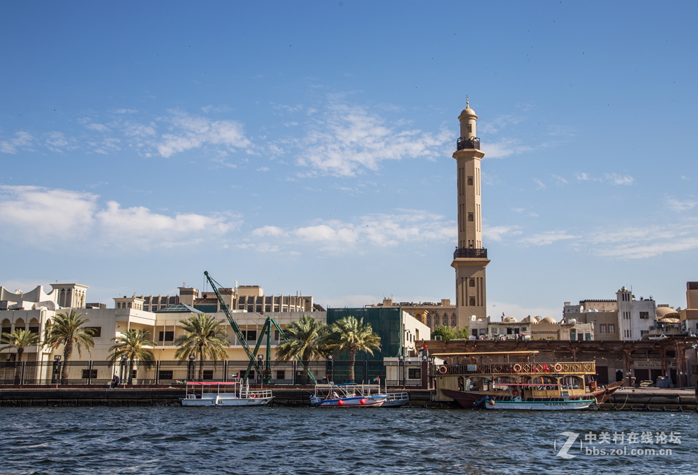 迪拜“水上的士”