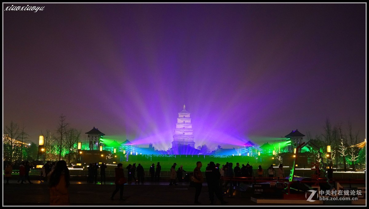 西安   大雁塔激光表演