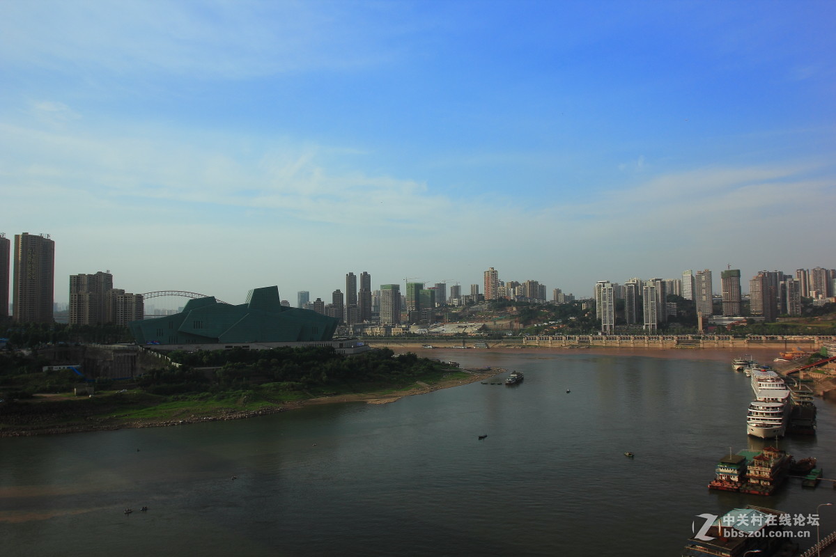 千厮门大桥南桥头随拍。