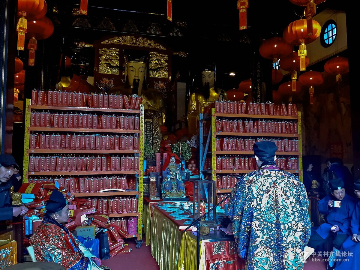 守太岁豫园手机扫街