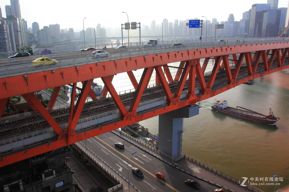 千厮门大桥南桥头随拍。