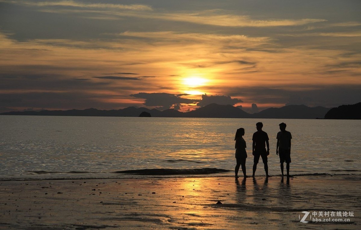 傍晚的泰国甲米奥兰海滩销假贴