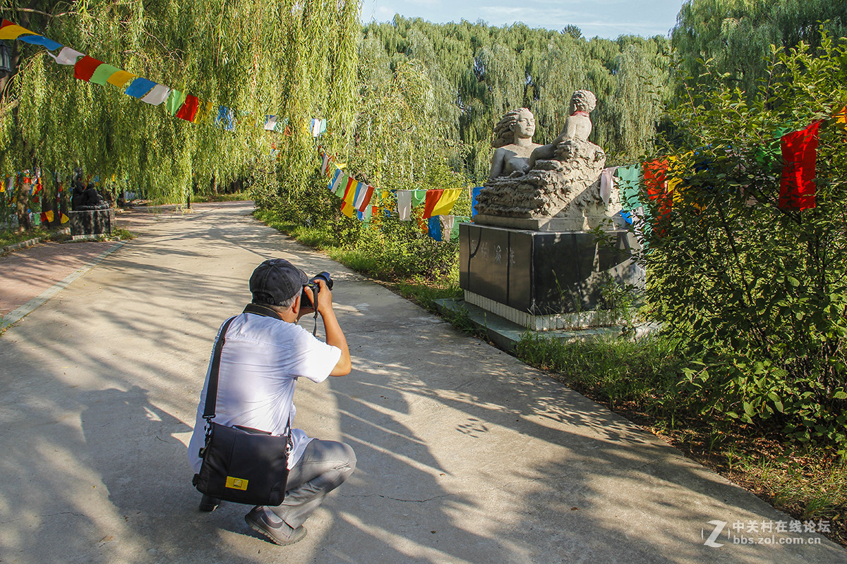 辽宁有座山高仅106米，因母爱传说得名，唯一的母爱纪念馆就在这_望儿山