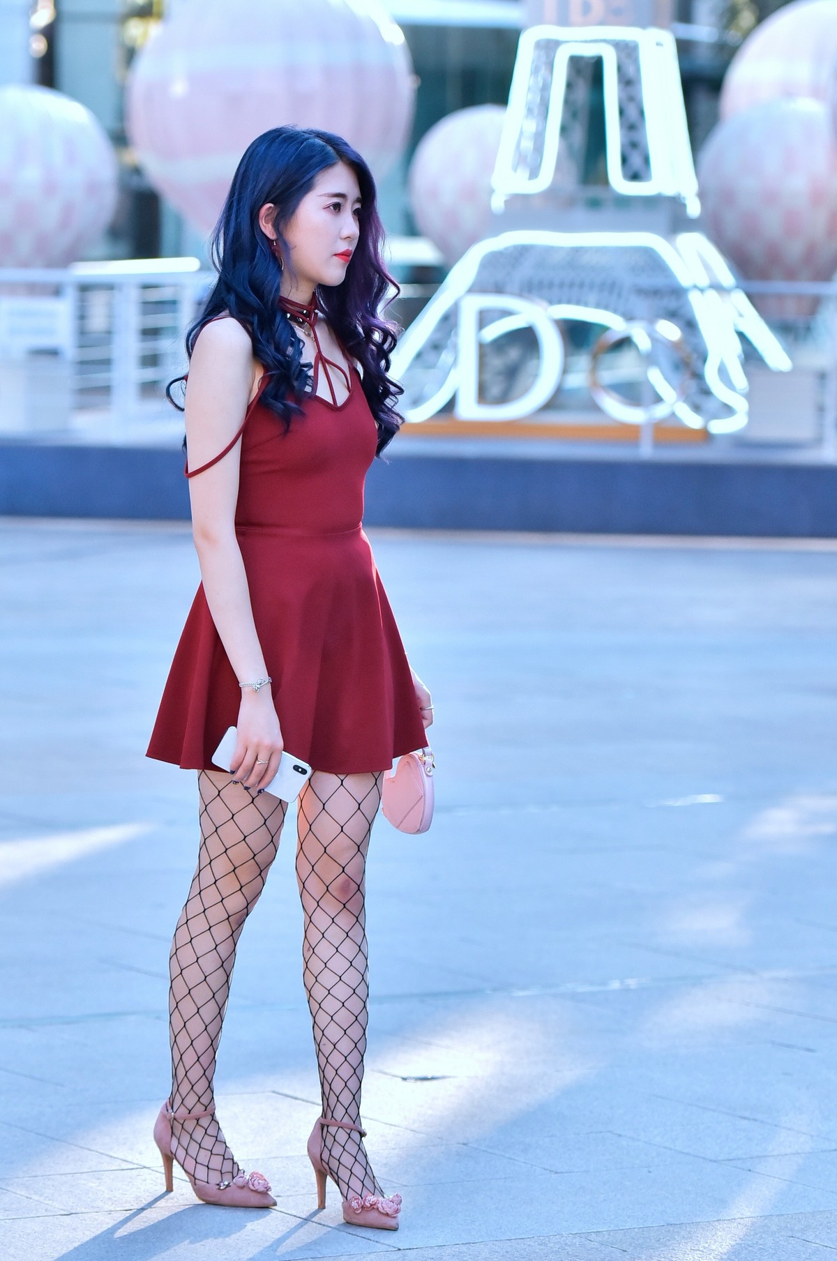 老倌街拍时髦美女