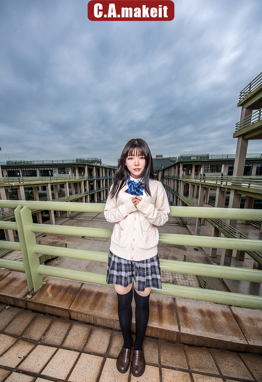 《同一天空下II——蔚蓝的交响诗》——广角外拍灯人像