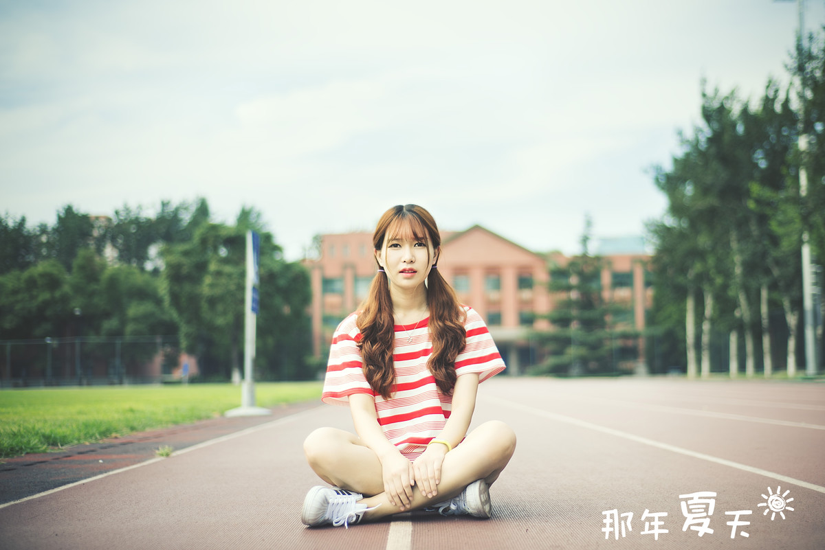 你自笑靥如花，镜头下留下你的芳华