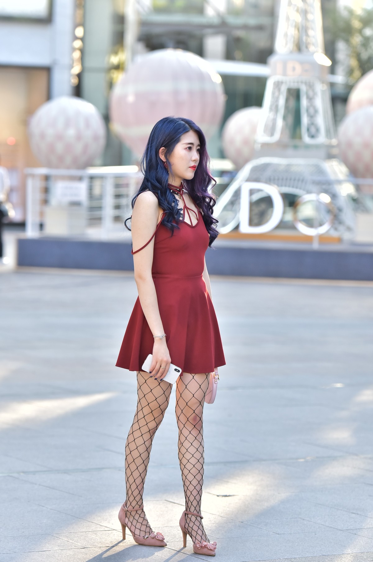 老倌街拍时髦美女