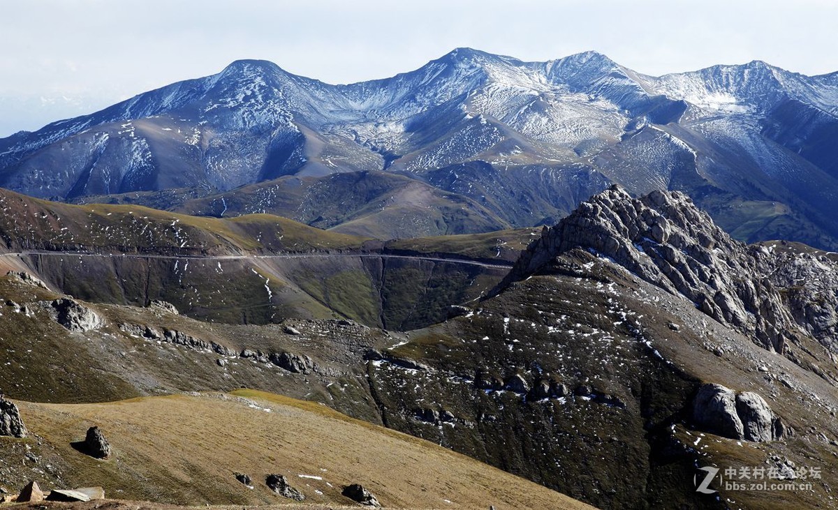 西行漫记 47  伊昭公路