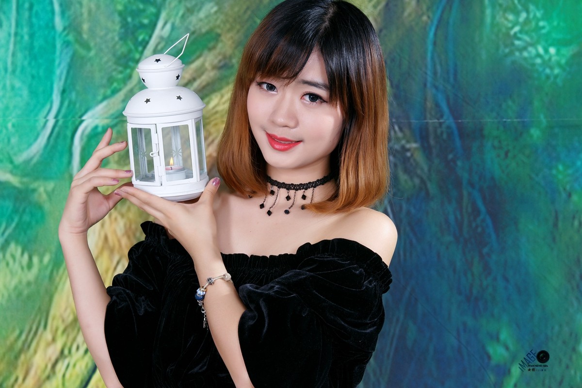 [ 照 亮 ]------小豚