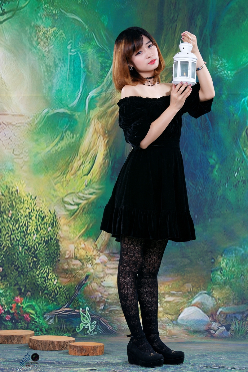 [ 照 亮 ]------小豚