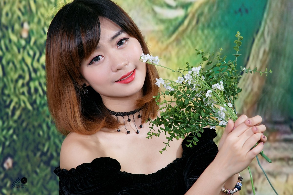 [ 照 亮 ]------小豚