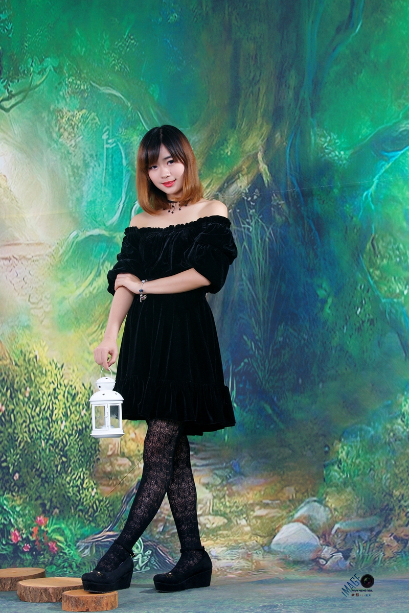 [ 照 亮 ]------小豚