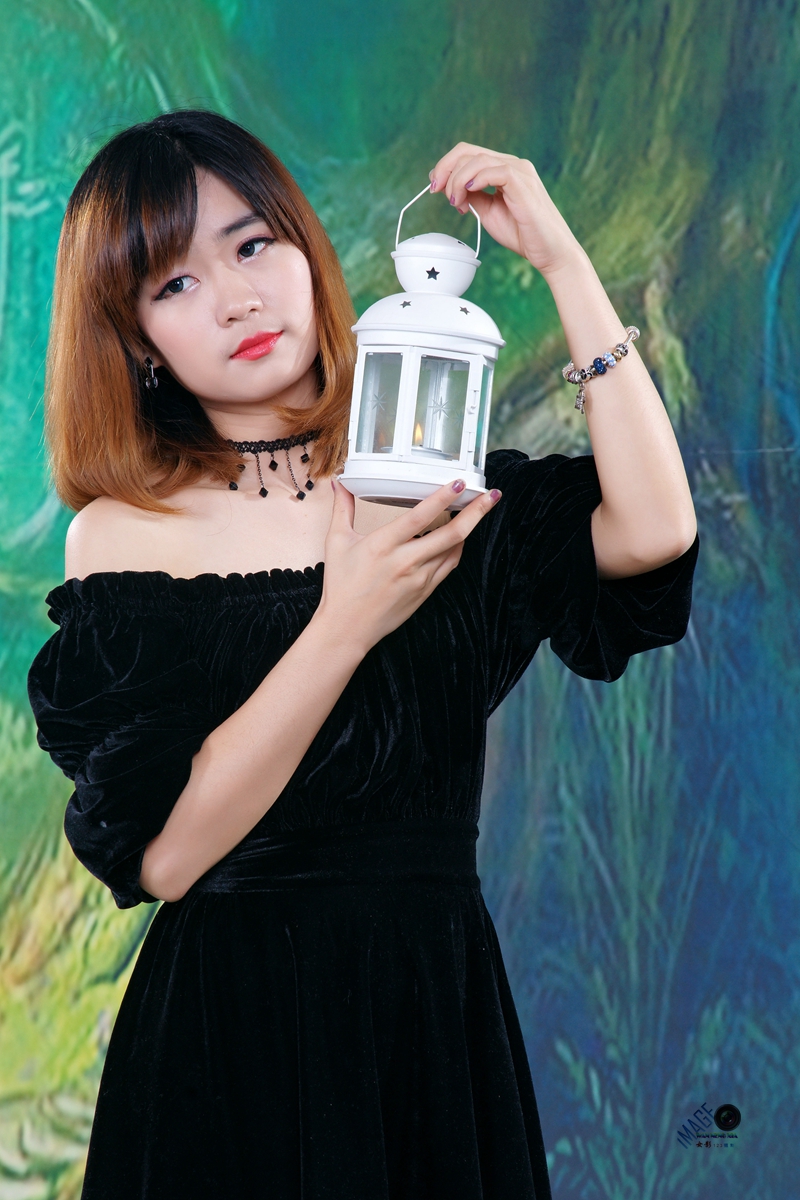 [ 照 亮 ]------小豚