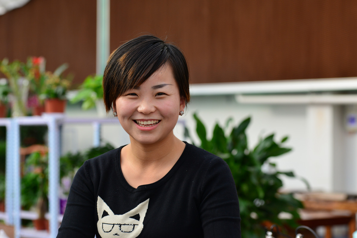 进入蔡百微试拍