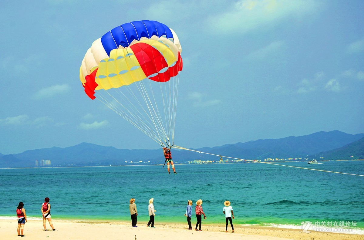 三亚系列七西岛海上拖曳伞运动