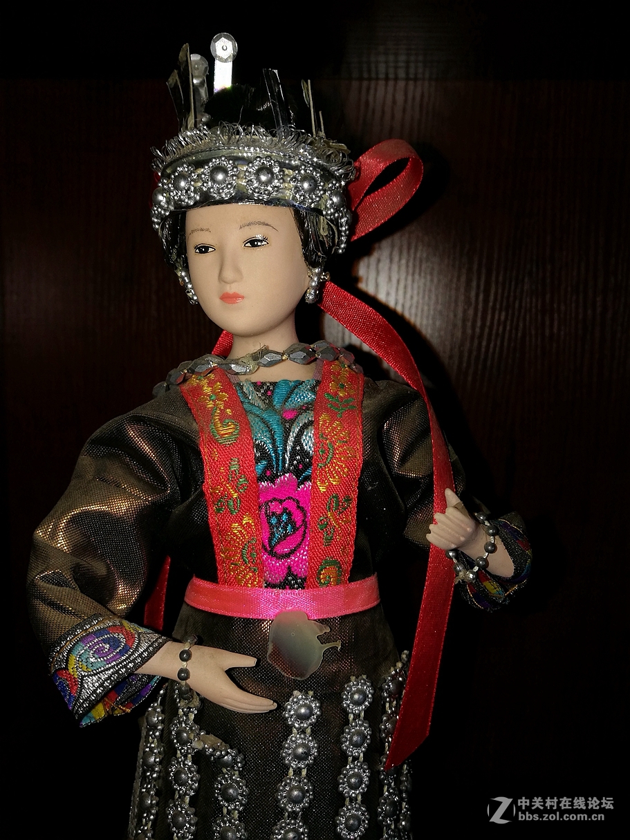 苗女模特摆件  华为手机试拍