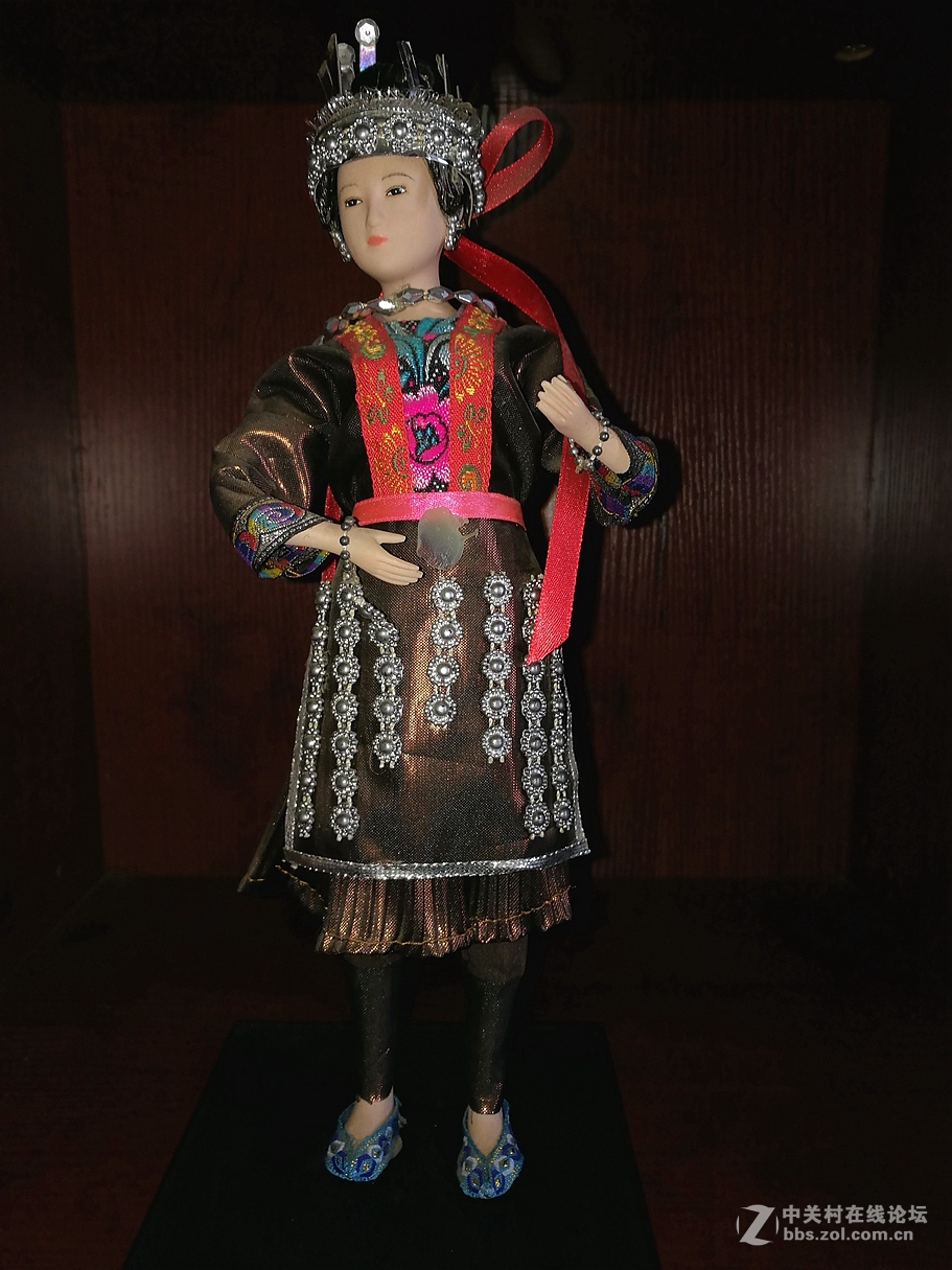 苗女模特摆件  华为手机试拍