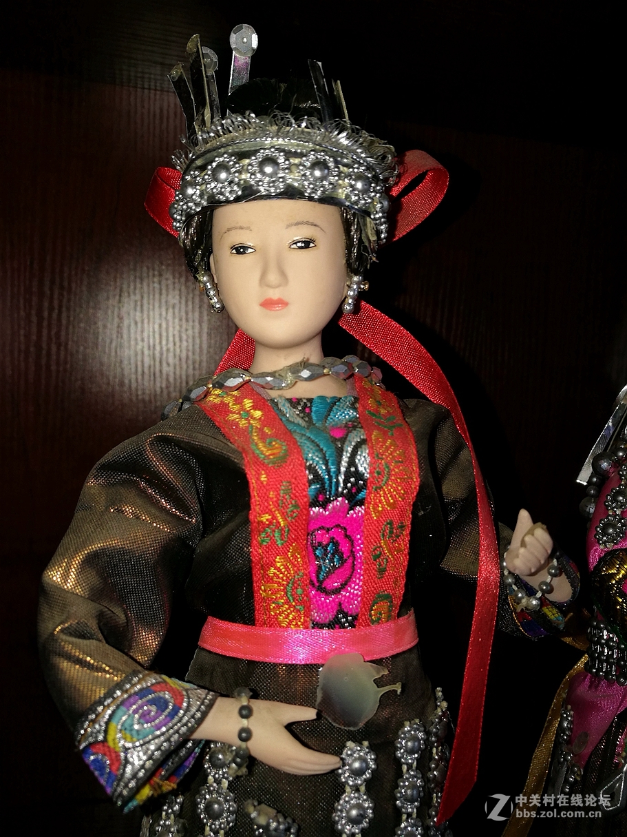 苗女模特摆件  华为手机试拍