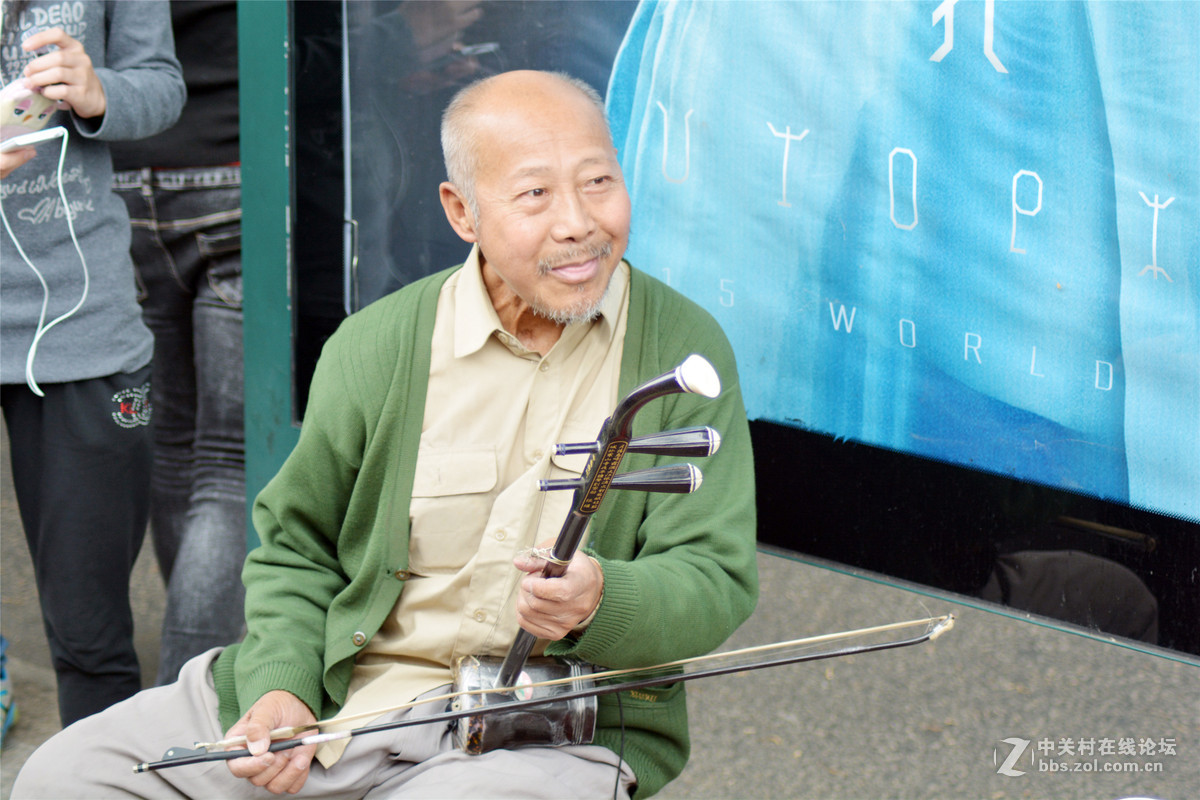 #ZOL月赛-微笑#------四家人（我的母亲，街拍亲子，抓拍摊贩老板，乞讨者）