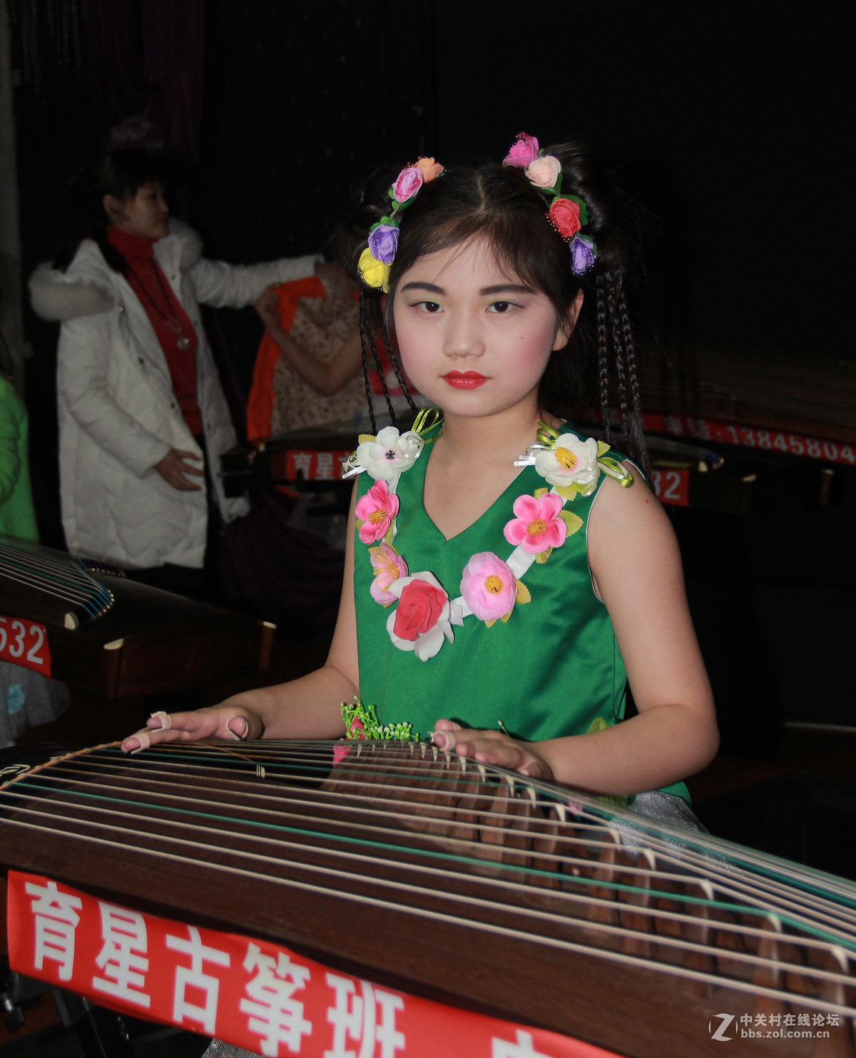 超萌琴童贺新春