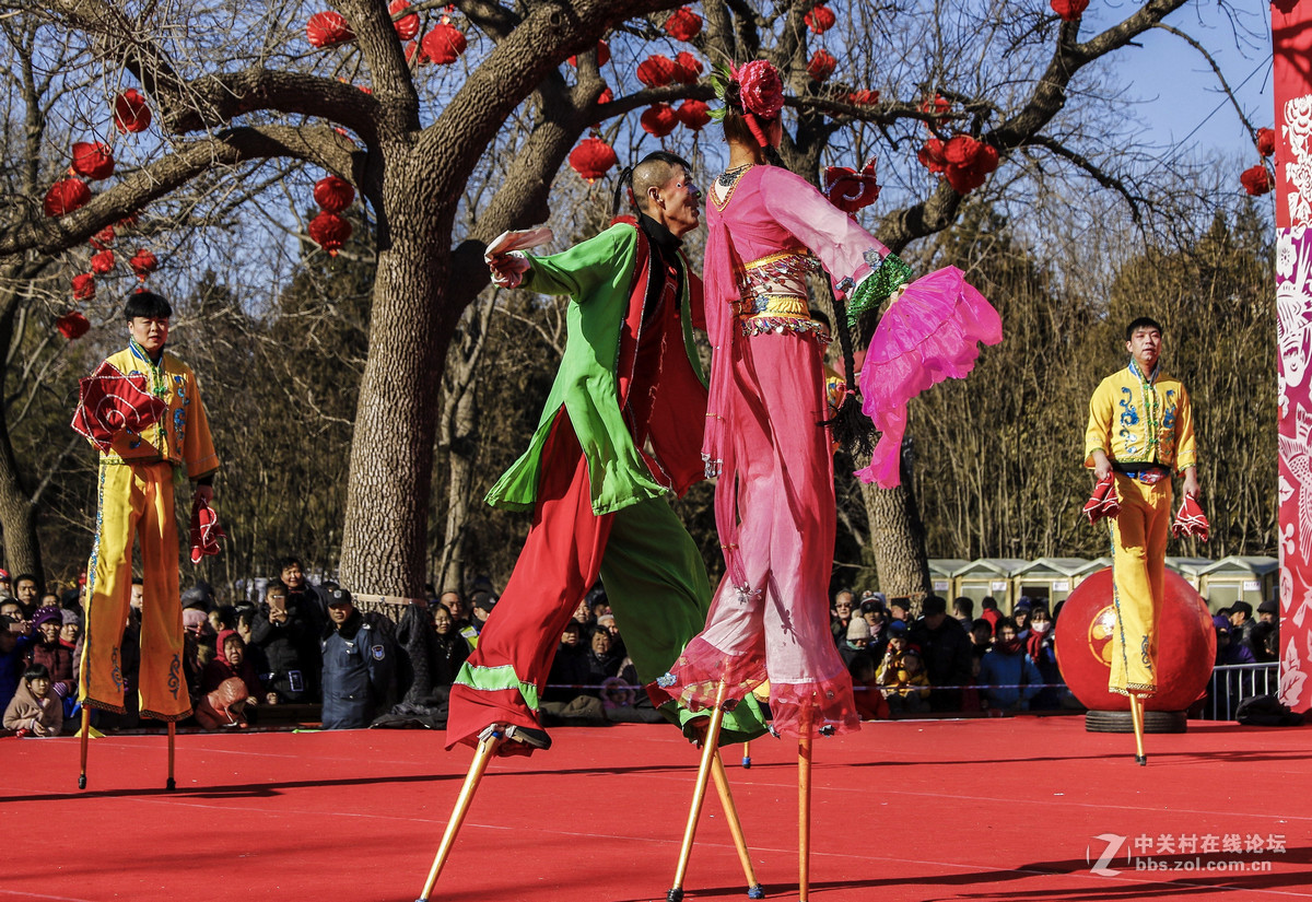北京庙会传统节目---高跷(又名,高跷秧歌)