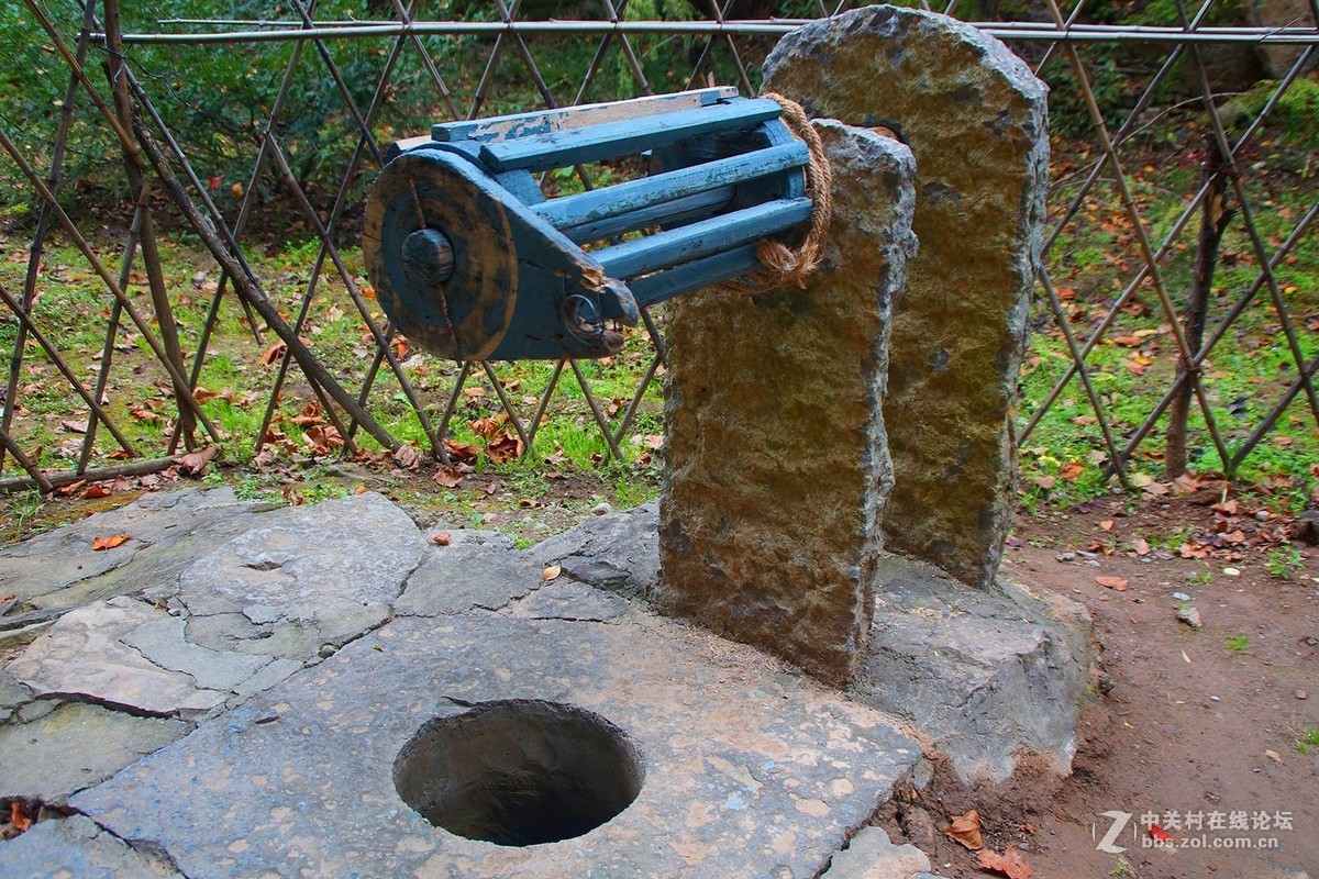 山西壶关-太行山之旅-红叶似火的红豆峡