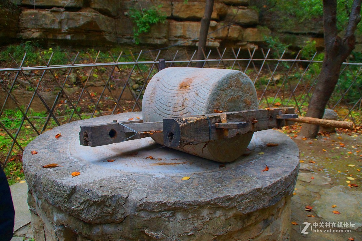 山西壶关-太行山之旅-红叶似火的红豆峡