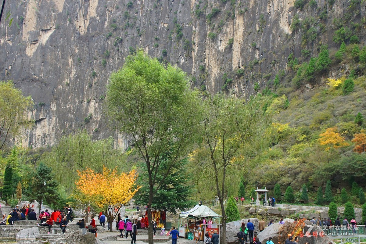 山西壶关-太行山之旅-红叶似火的红豆峡