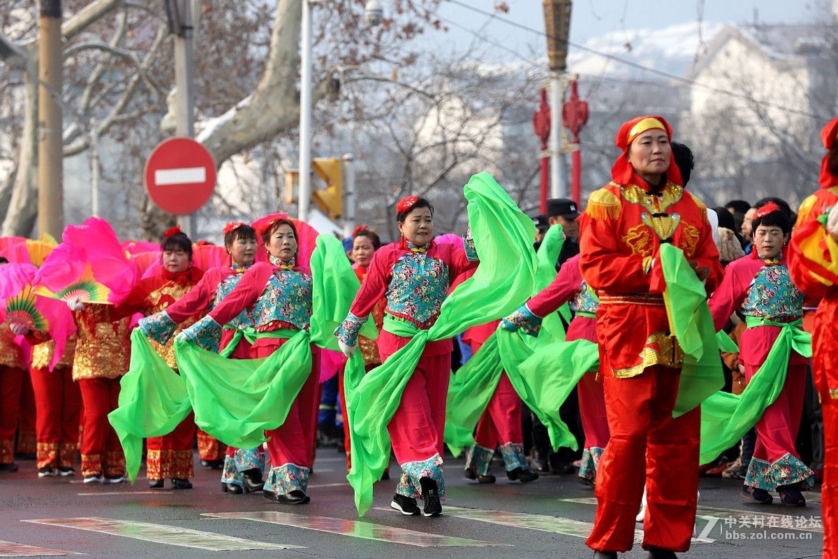 献给众位老哥的老姐姐图