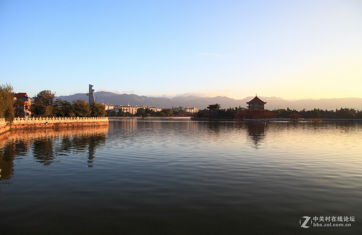 蒙自南湖的早晨