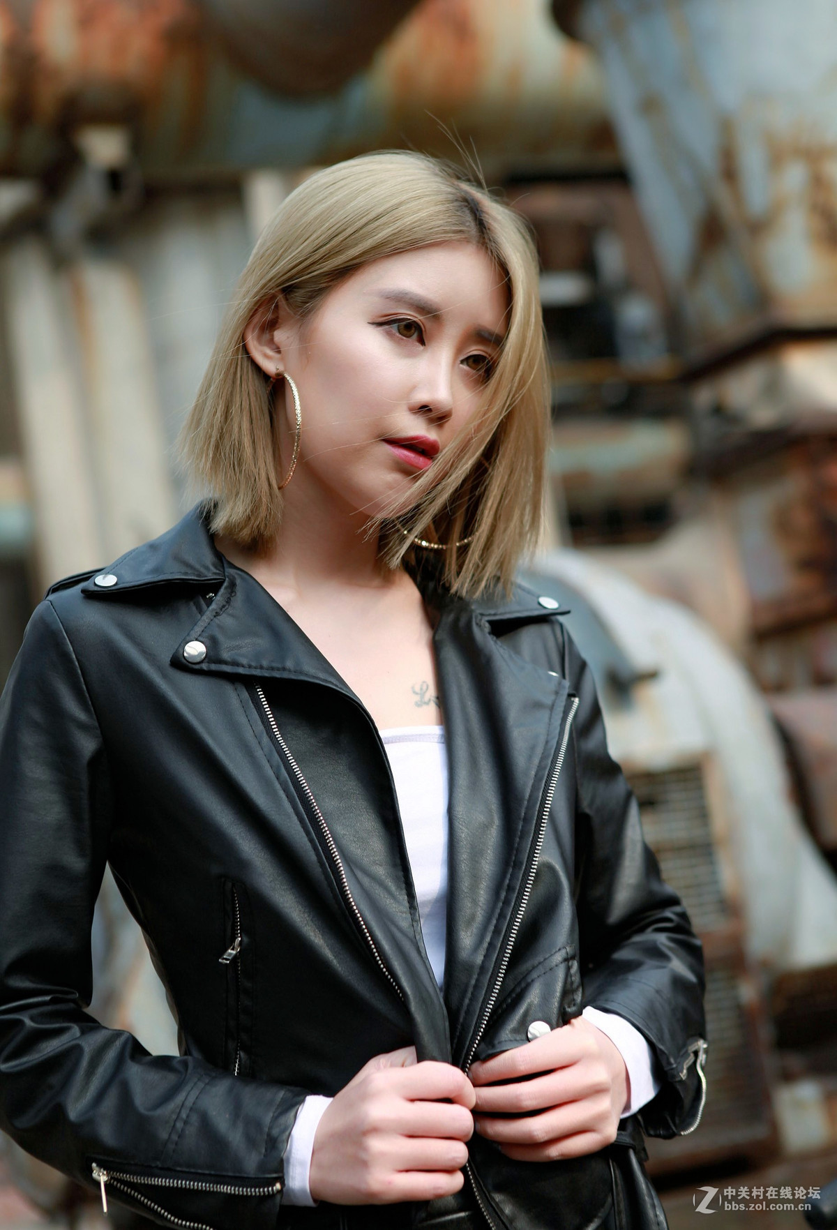 798拍酷车美女（2）